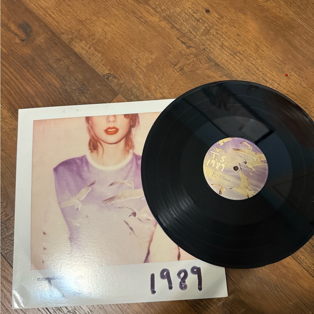 1989 Taylor Swift Vinyl Record